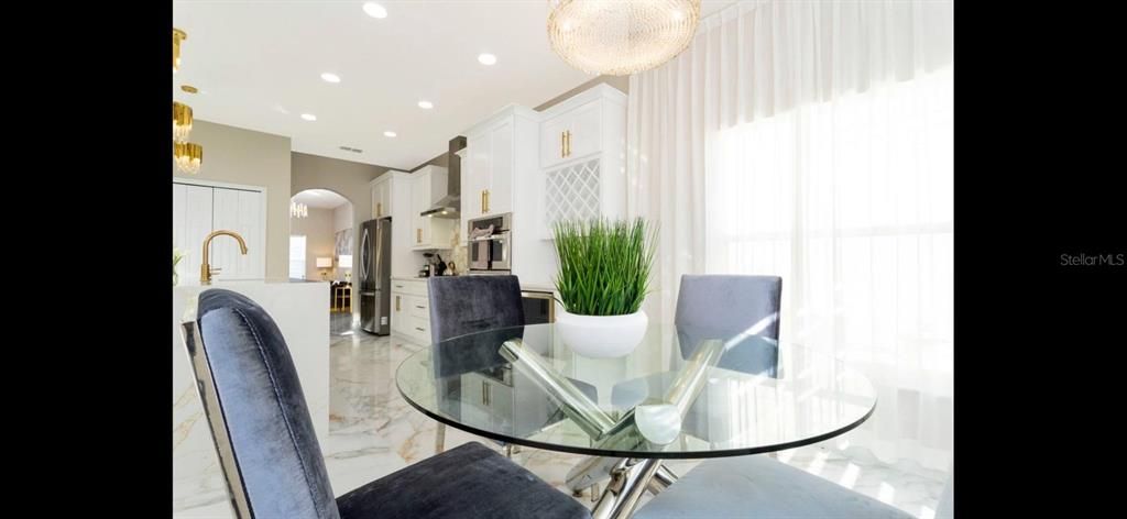 En Renta: $3,600 (5 camas, 3 baños, 2491 Pies cuadrados)