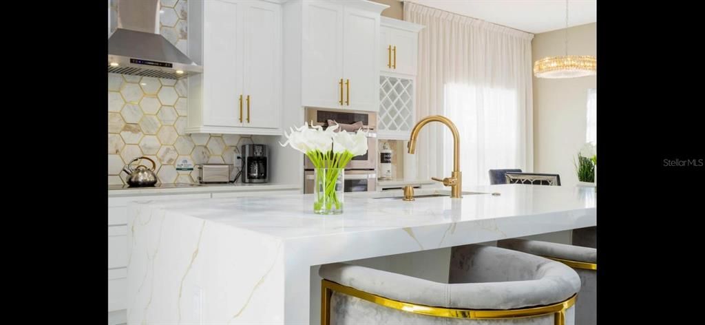 En Renta: $3,600 (5 camas, 3 baños, 2491 Pies cuadrados)