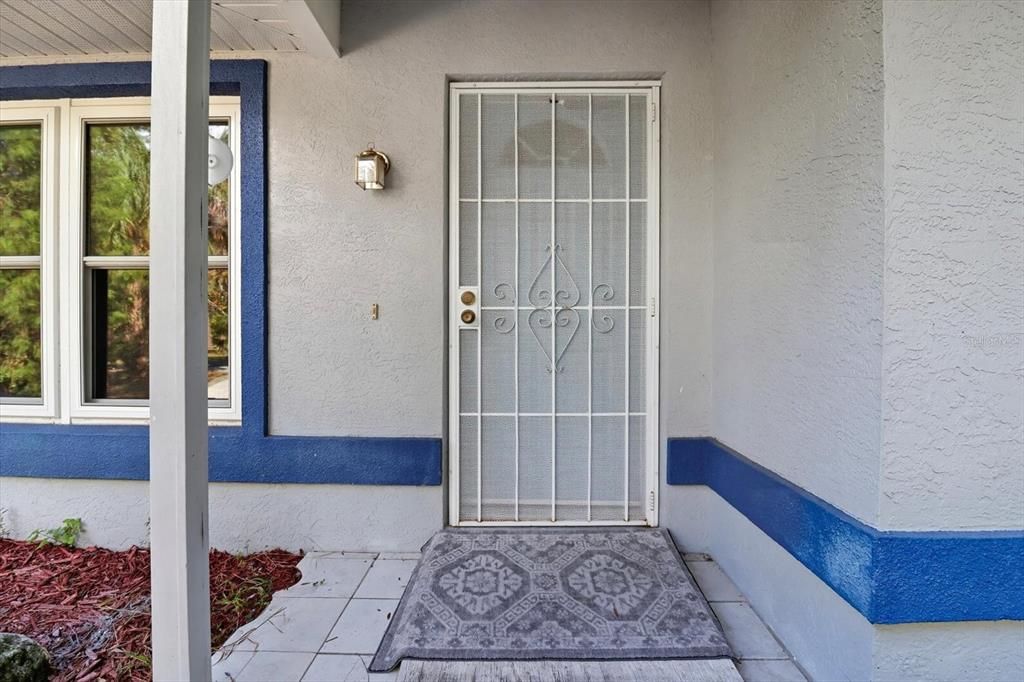 Active With Contract: $250,000 (2 beds, 2 baths, 1144 Square Feet)