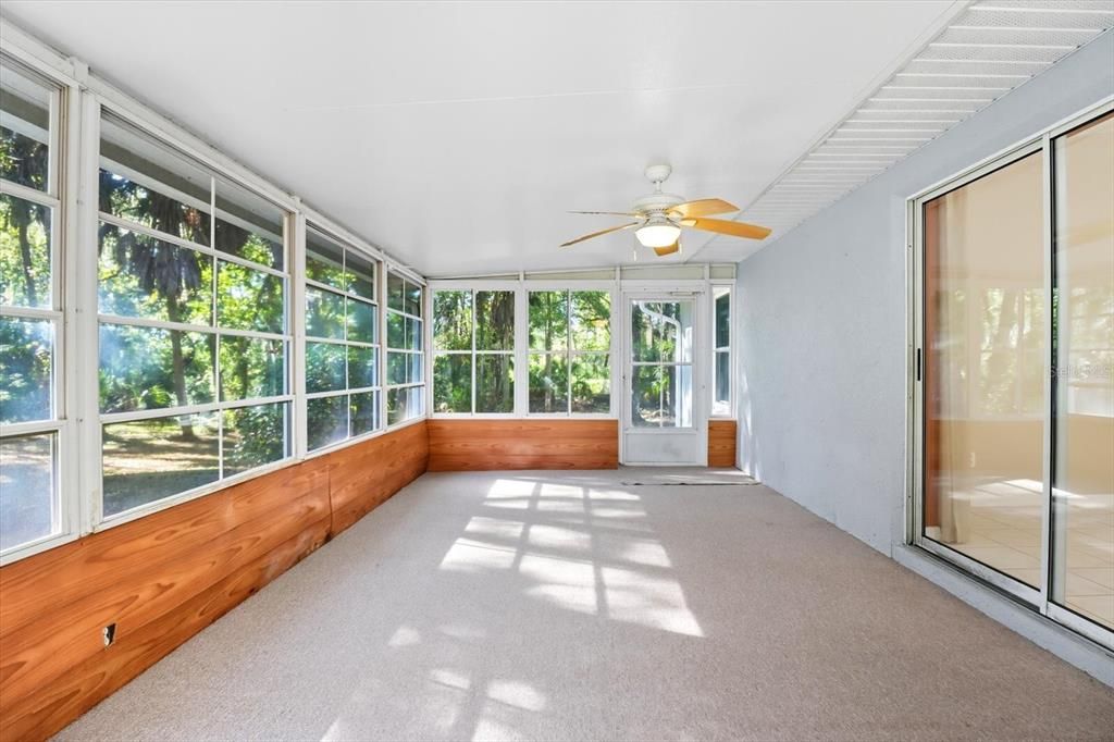 Active With Contract: $250,000 (2 beds, 2 baths, 1144 Square Feet)