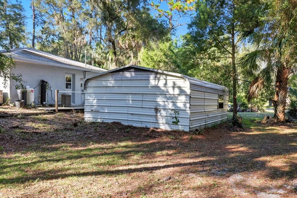 Active With Contract: $250,000 (2 beds, 2 baths, 1144 Square Feet)