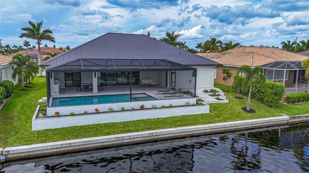 For Sale: $1,870,000 (4 beds, 4 baths, 2680 Square Feet)