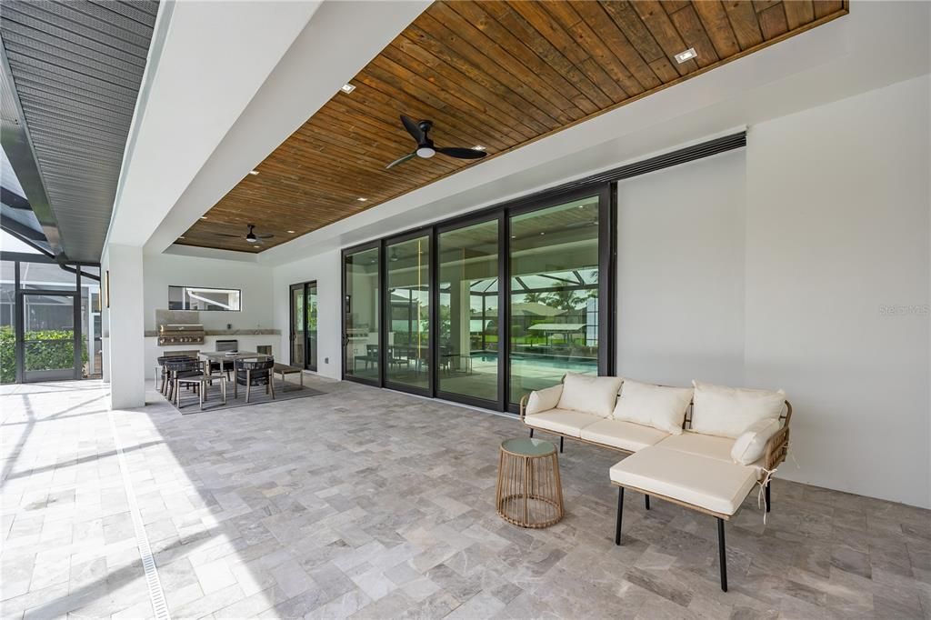 For Sale: $1,870,000 (4 beds, 4 baths, 2680 Square Feet)