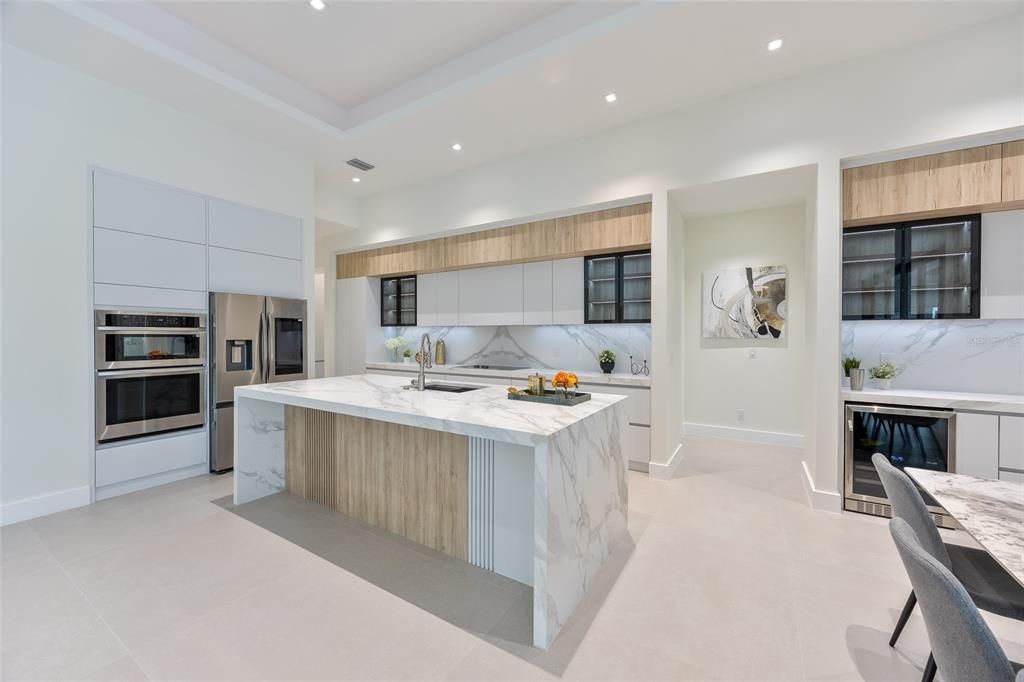 For Sale: $1,870,000 (4 beds, 4 baths, 2680 Square Feet)