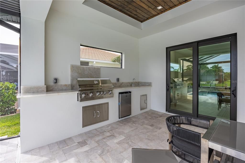 For Sale: $1,870,000 (4 beds, 4 baths, 2680 Square Feet)