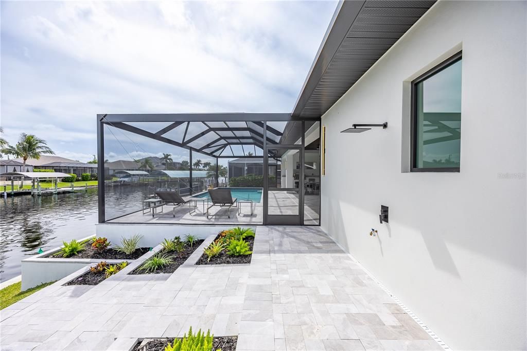 For Sale: $1,870,000 (4 beds, 4 baths, 2680 Square Feet)