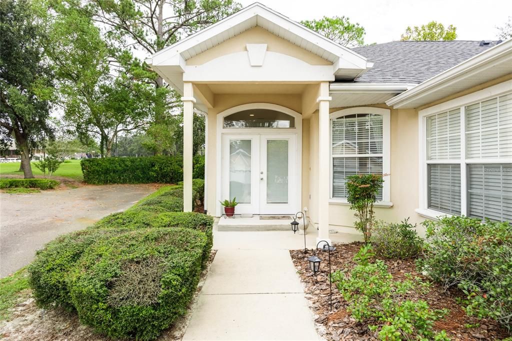 For Sale: $320,000 (3 beds, 2 baths, 1699 Square Feet)