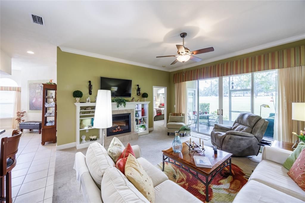 For Sale: $320,000 (3 beds, 2 baths, 1699 Square Feet)