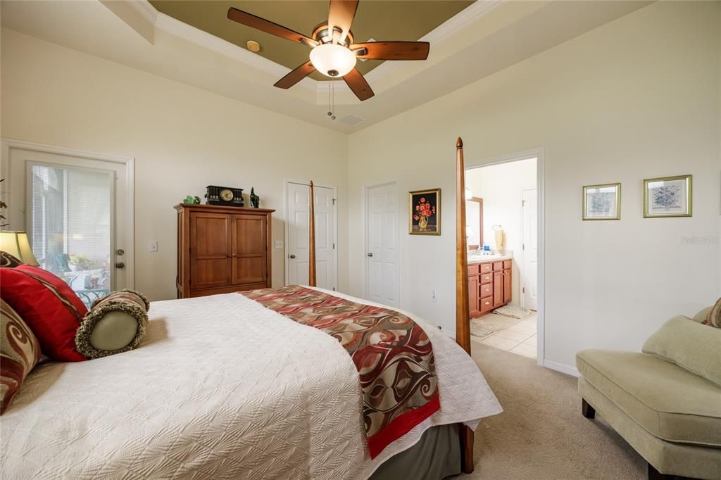 For Sale: $320,000 (3 beds, 2 baths, 1699 Square Feet)