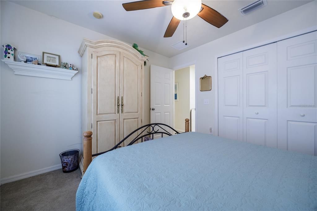 For Sale: $320,000 (3 beds, 2 baths, 1699 Square Feet)