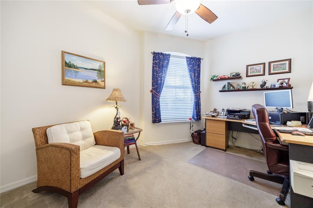 For Sale: $320,000 (3 beds, 2 baths, 1699 Square Feet)