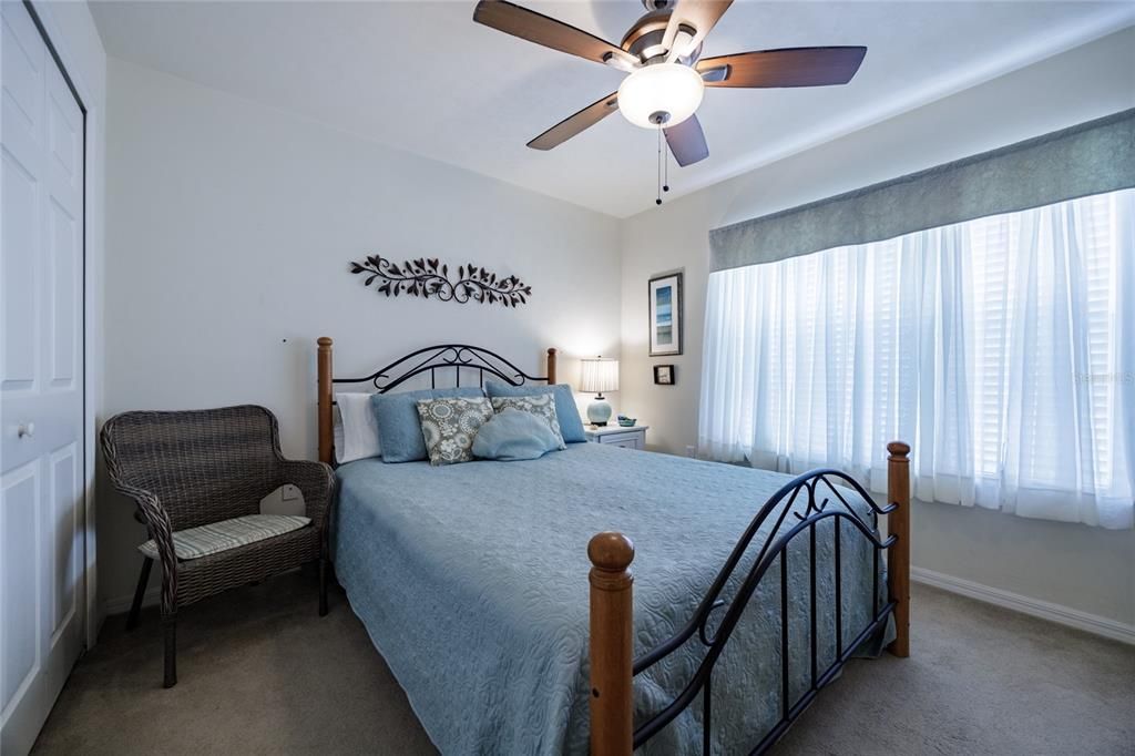 For Sale: $320,000 (3 beds, 2 baths, 1699 Square Feet)