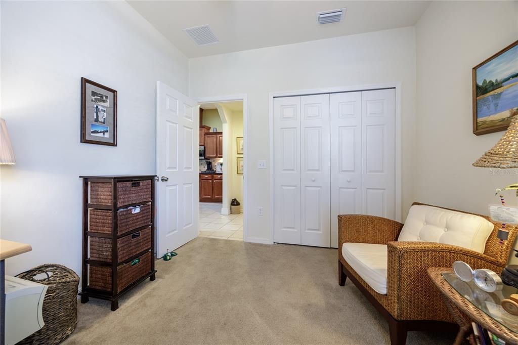 For Sale: $320,000 (3 beds, 2 baths, 1699 Square Feet)