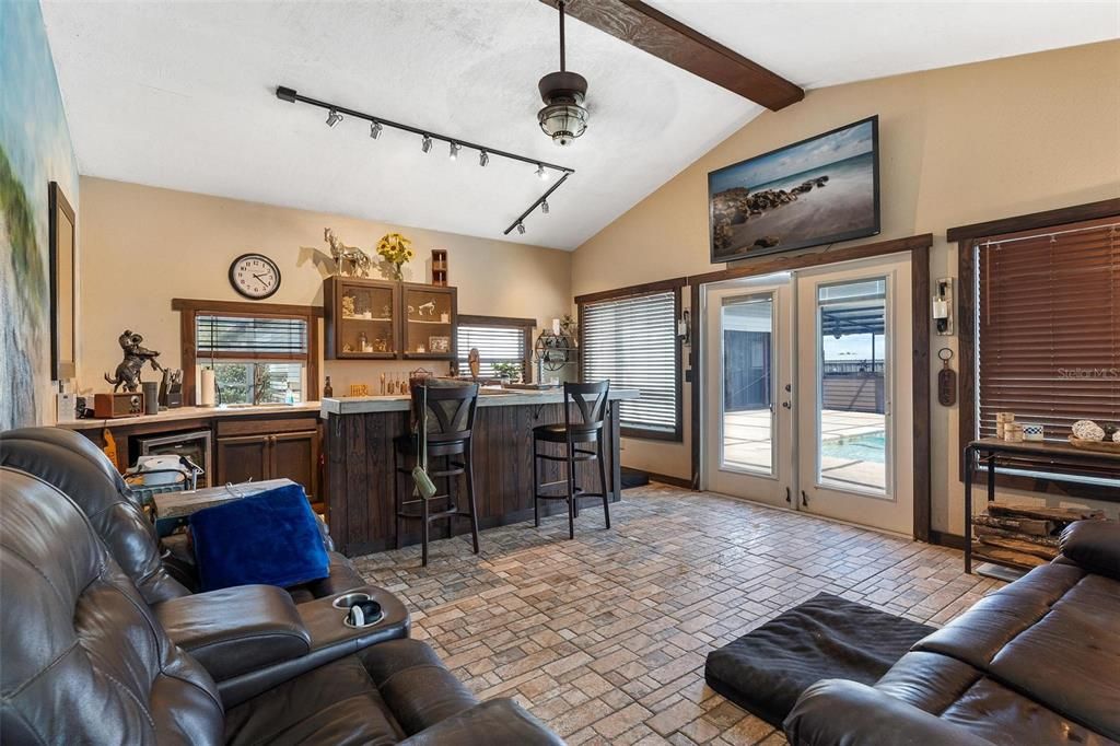 На продажу: $1,200,000 (3 спален, 2 ванн, 3177 Квадратных фут)