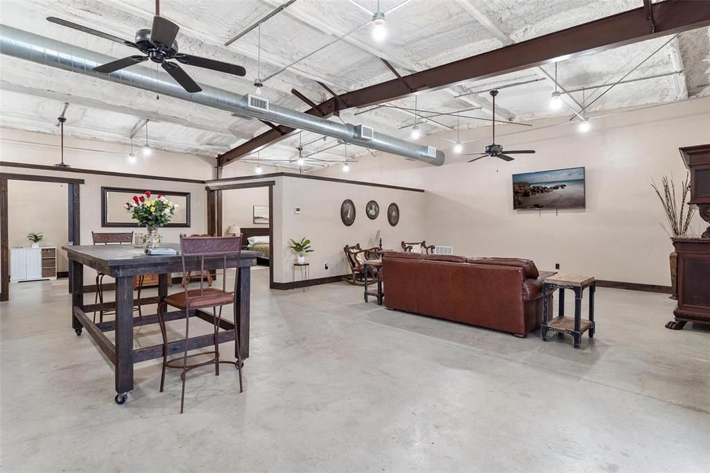 На продажу: $1,200,000 (3 спален, 2 ванн, 3177 Квадратных фут)