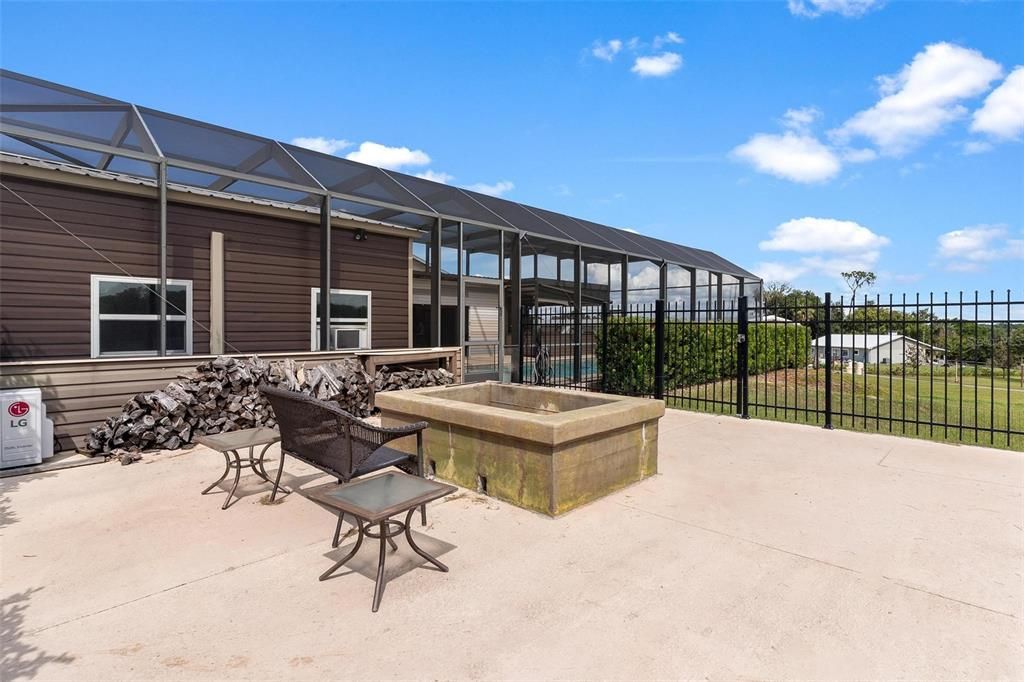 На продажу: $1,200,000 (3 спален, 2 ванн, 3177 Квадратных фут)