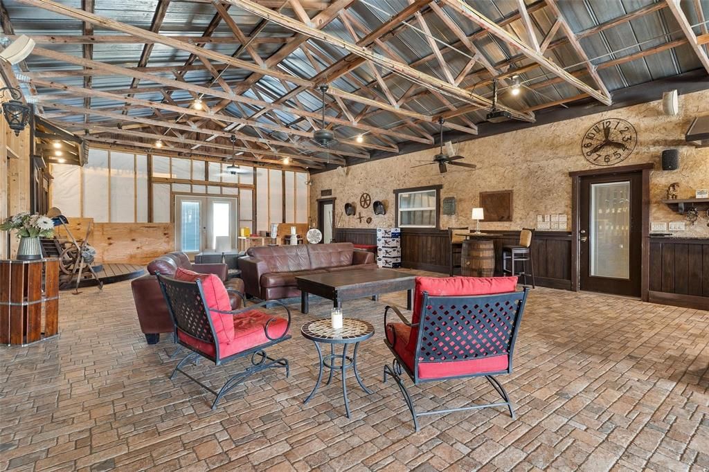 На продажу: $1,200,000 (3 спален, 2 ванн, 3177 Квадратных фут)