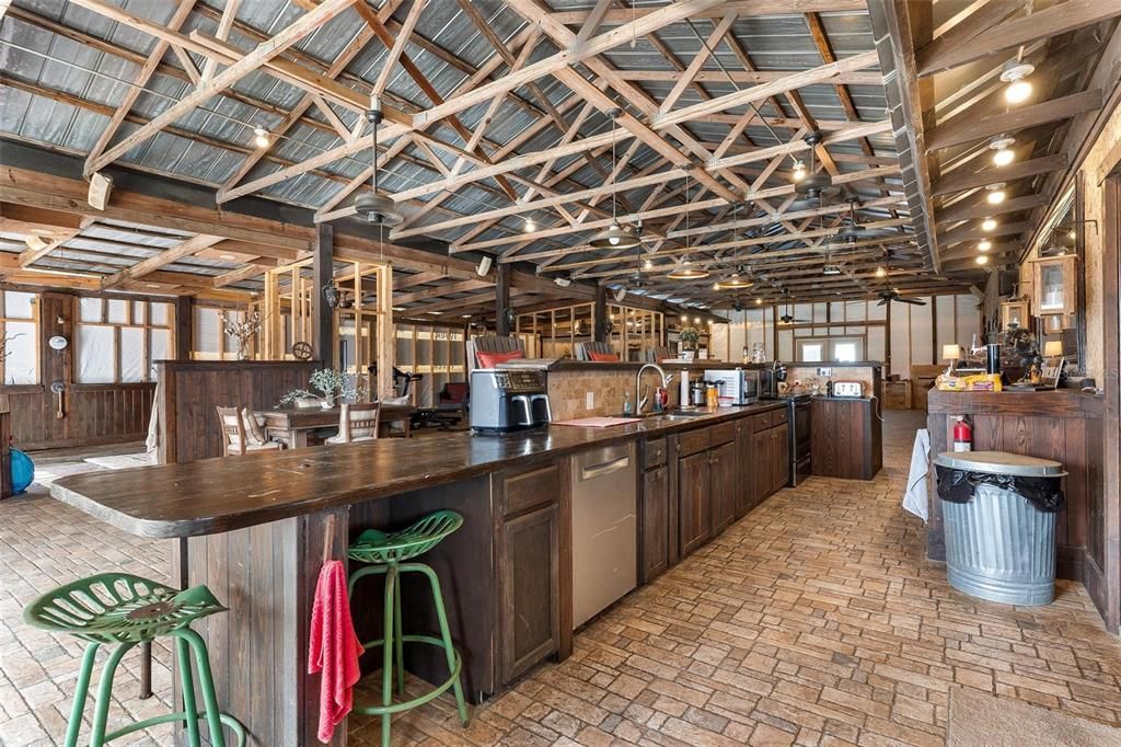 На продажу: $1,200,000 (3 спален, 2 ванн, 3177 Квадратных фут)