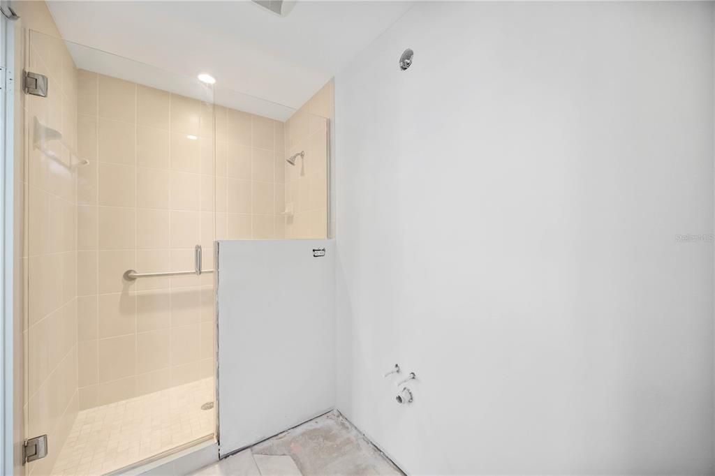 待售: $700,000 (2 贝兹, 2 浴室, 1445 平方英尺)