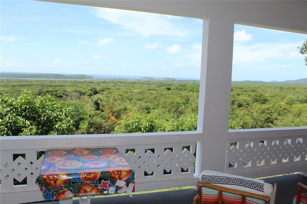 Activo con contrato: $359,000 (3 camas, 2 baños, 1500 Pies cuadrados)