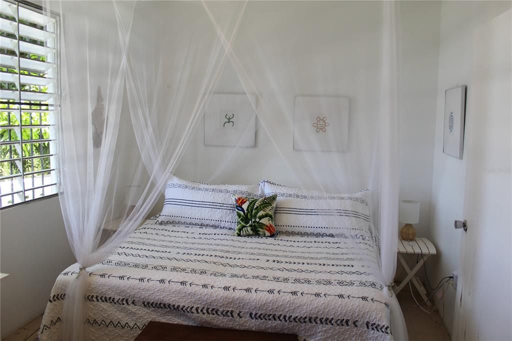 Activo con contrato: $359,000 (3 camas, 2 baños, 1500 Pies cuadrados)