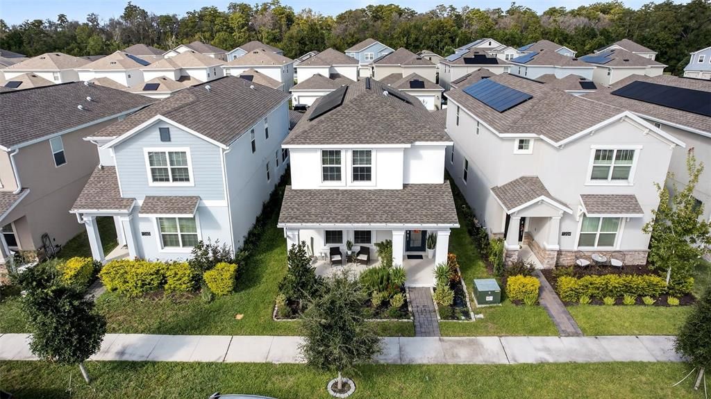 Activo con contrato: $498,500 (3 camas, 2 baños, 1994 Pies cuadrados)