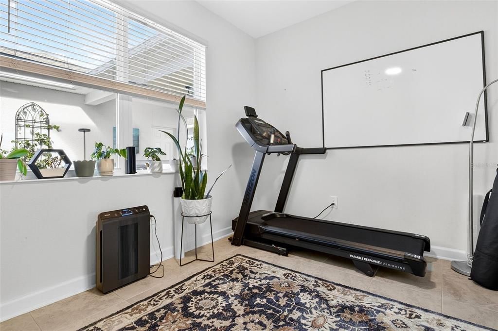 Activo con contrato: $498,500 (3 camas, 2 baños, 1994 Pies cuadrados)