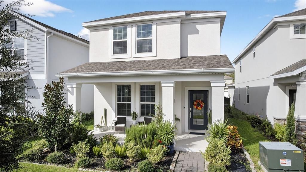 Activo con contrato: $498,500 (3 camas, 2 baños, 1994 Pies cuadrados)