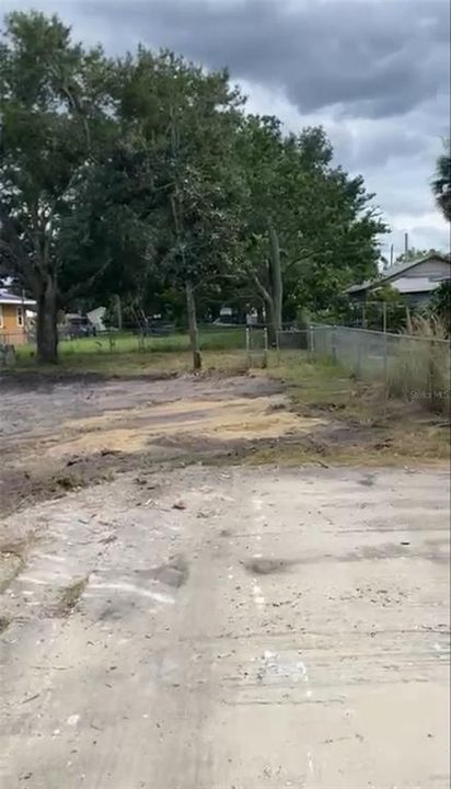 待售: $105,000 (0.12 acres)