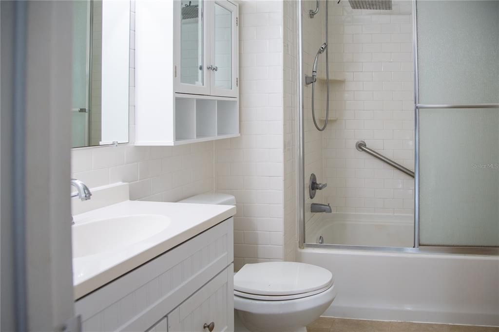 En Venta: $179,900 (2 camas, 2 baños, 955 Pies cuadrados)