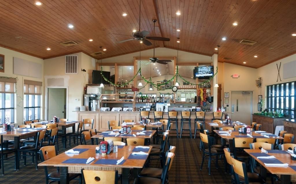 На продажу: $359,900 (3 спален, 2 ванн, 1816 Квадратных фут)