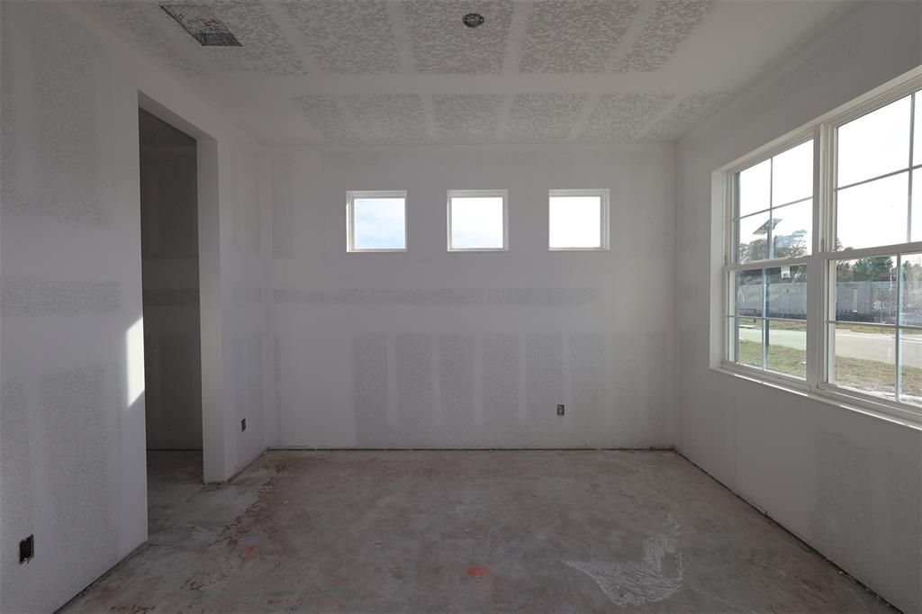 Под контрактом: $584,990 (5 спален, 4 ванн, 3556 Квадратных фут)