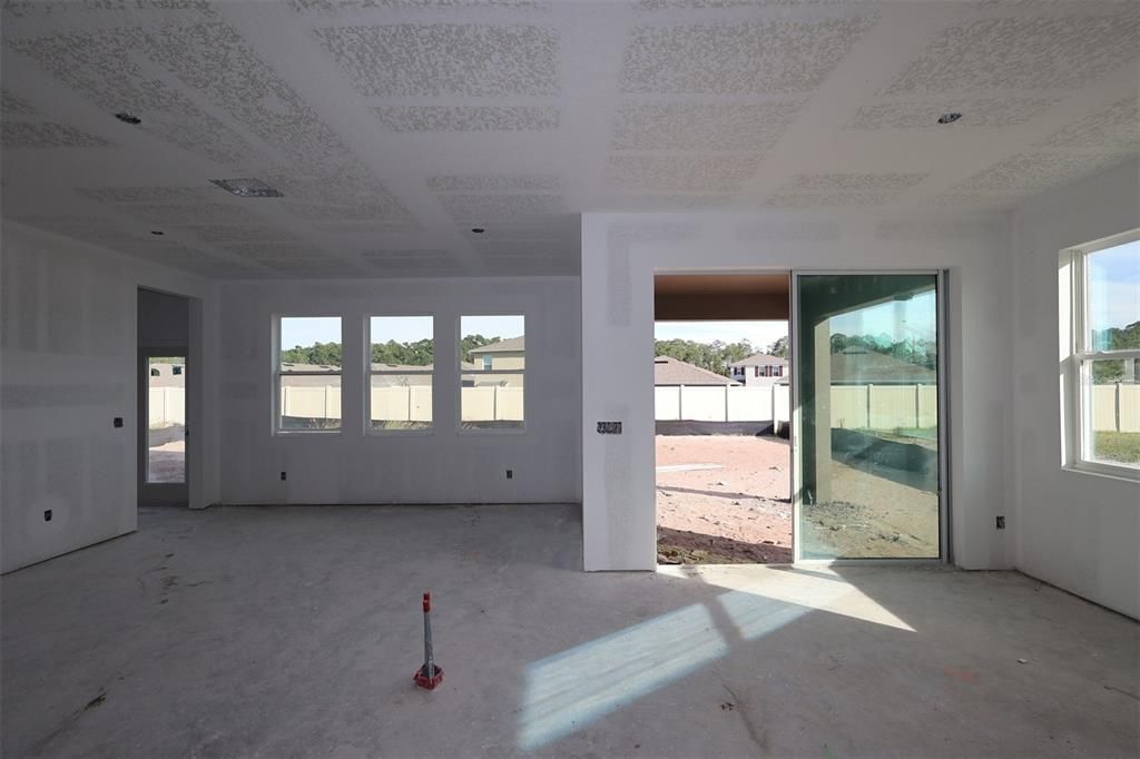 Под контрактом: $584,990 (5 спален, 4 ванн, 3556 Квадратных фут)