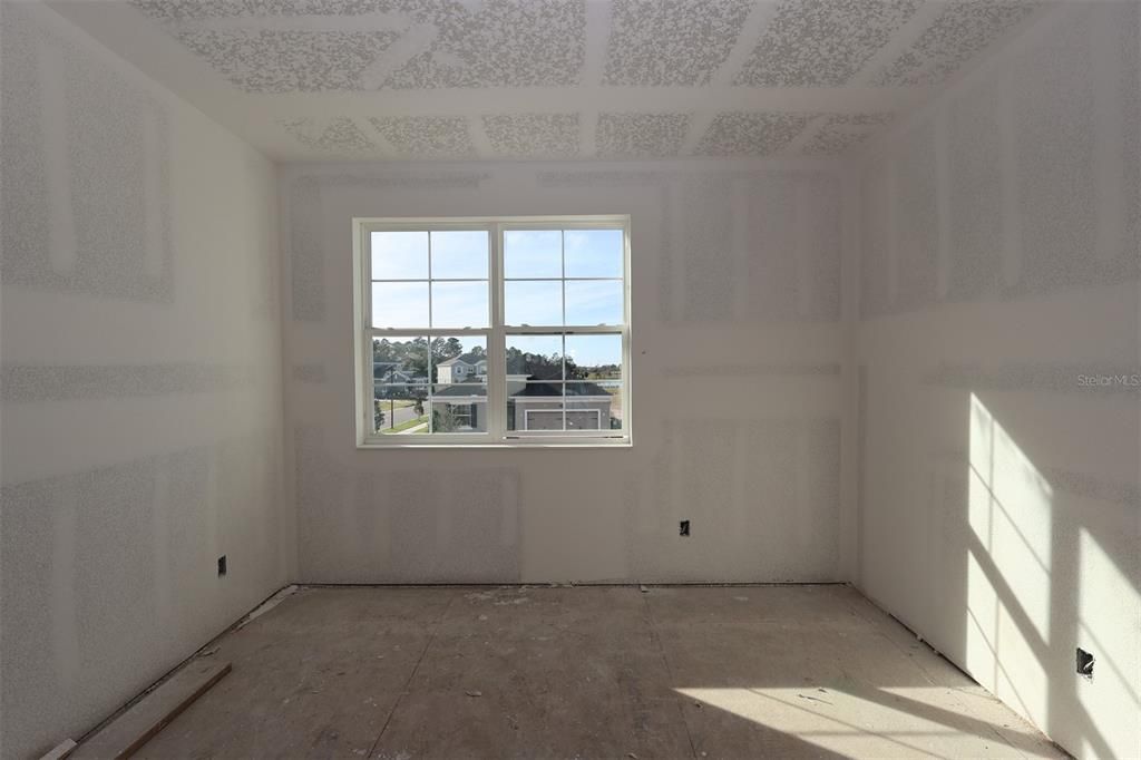 Под контрактом: $584,990 (5 спален, 4 ванн, 3556 Квадратных фут)