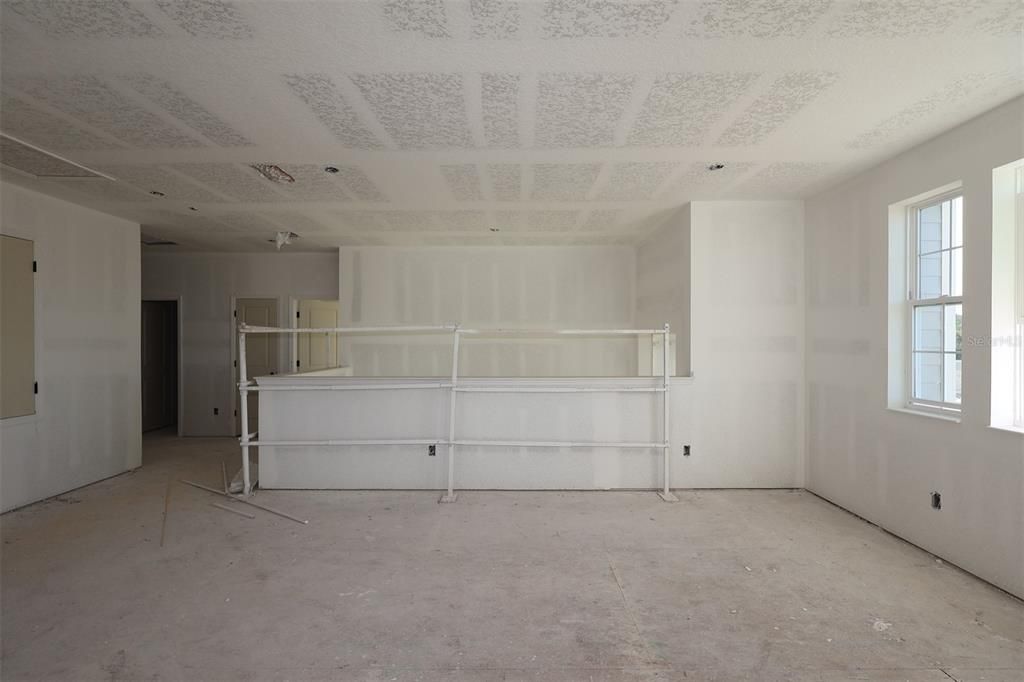 Под контрактом: $584,990 (5 спален, 4 ванн, 3556 Квадратных фут)