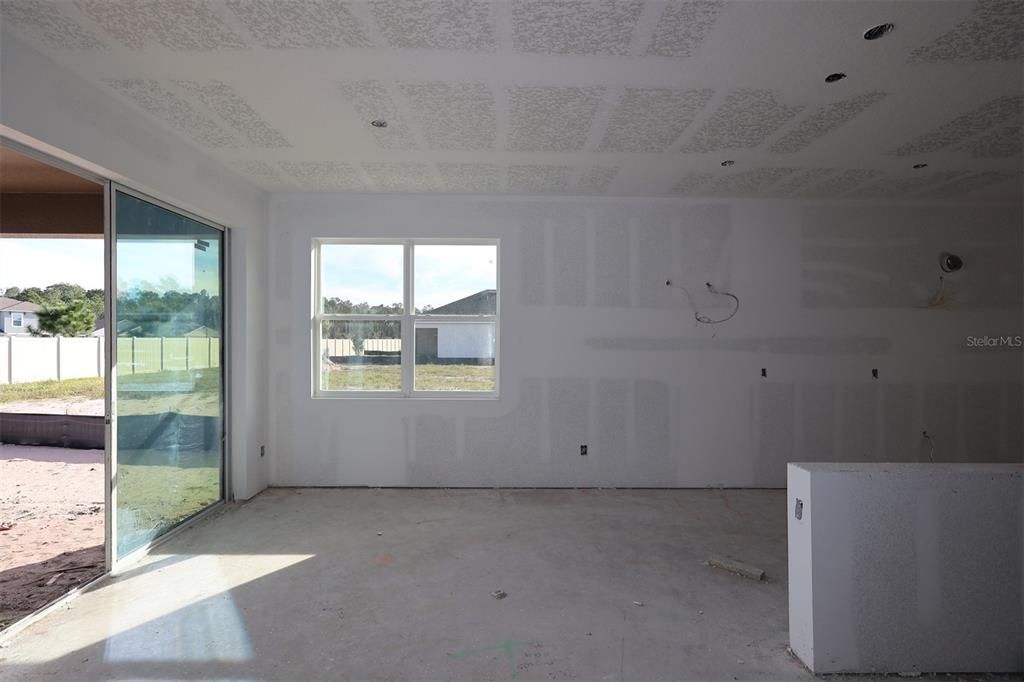 Под контрактом: $584,990 (5 спален, 4 ванн, 3556 Квадратных фут)