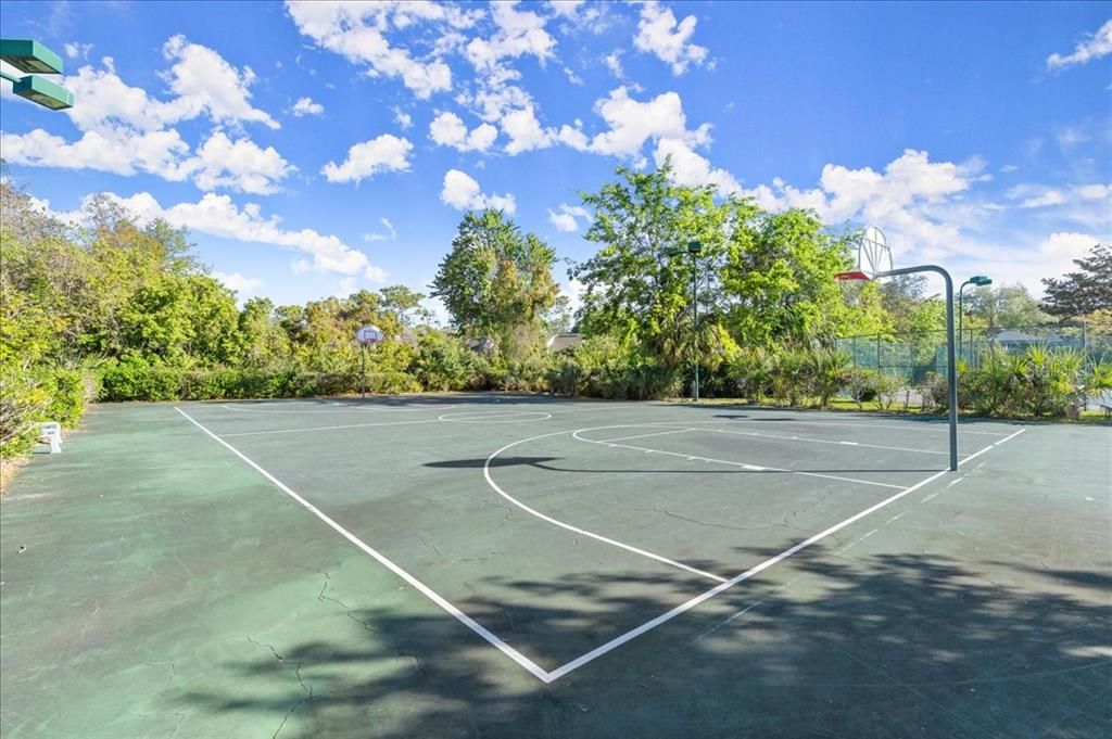 En Venta: $499,000 (3 camas, 2 baños, 2114 Pies cuadrados)