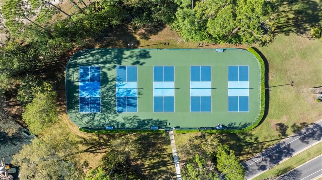 En Venta: $499,000 (3 camas, 2 baños, 2114 Pies cuadrados)