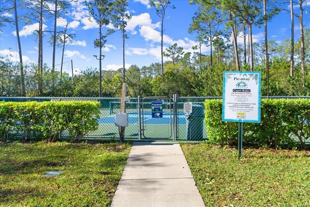 En Venta: $499,000 (3 camas, 2 baños, 2114 Pies cuadrados)