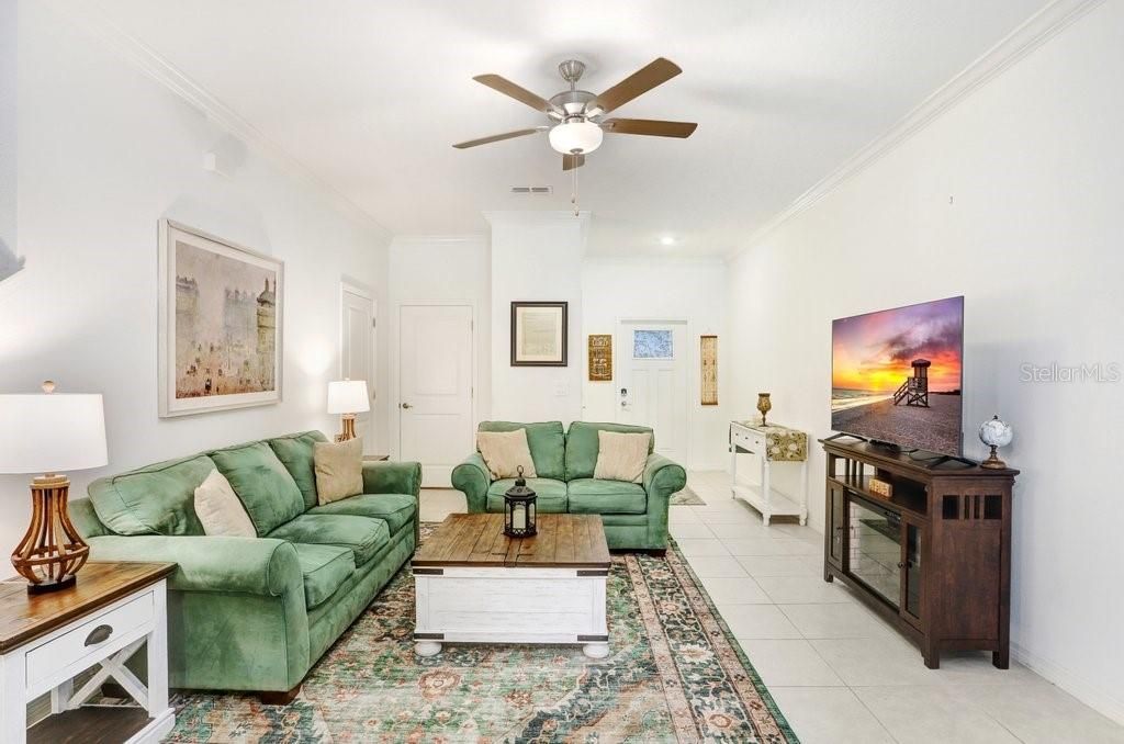 Active With Contract: $249,990 (3 beds, 2 baths, 1634 Square Feet)