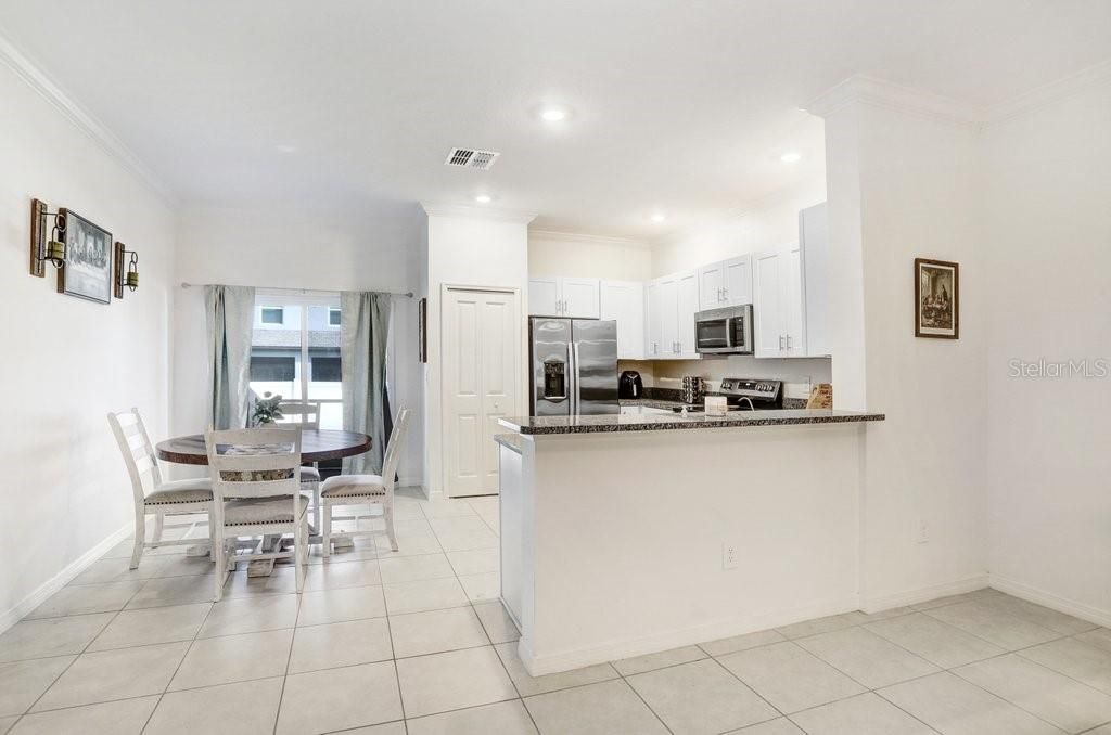 Active With Contract: $249,990 (3 beds, 2 baths, 1634 Square Feet)