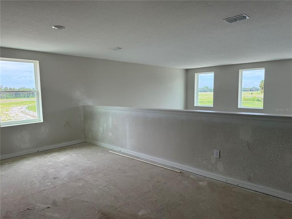 Active With Contract: $602,000 (5 beds, 4 baths, 3711 Square Feet)