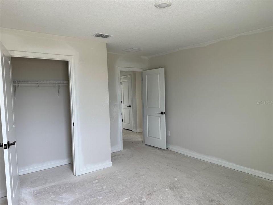 Active With Contract: $602,000 (5 beds, 4 baths, 3711 Square Feet)