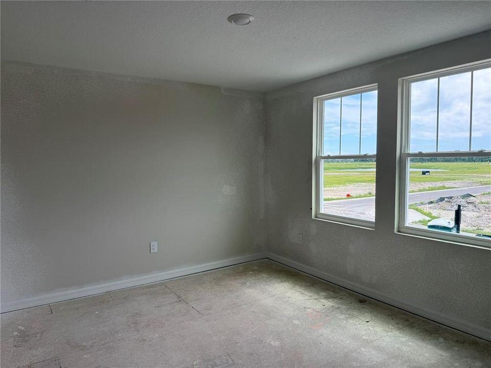 Active With Contract: $602,000 (5 beds, 4 baths, 3711 Square Feet)