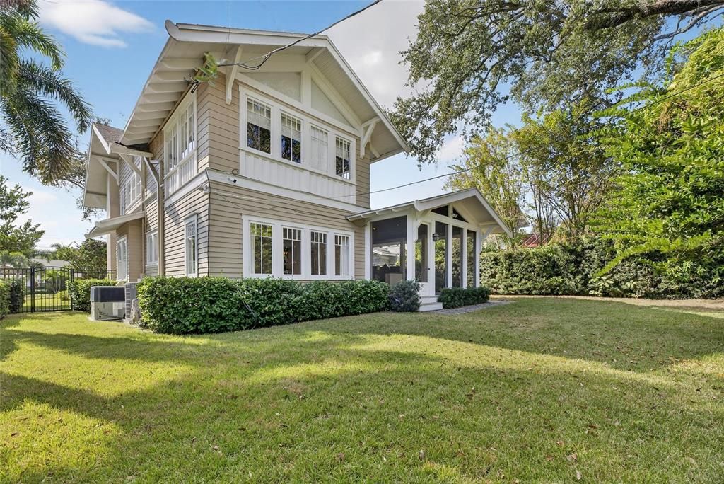 На продажу: $1,995,900 (3 спален, 2 ванн, 2922 Квадратных фут)