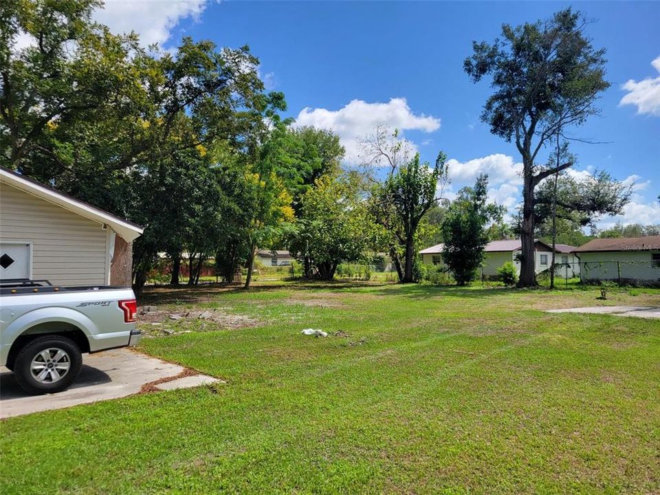 For Sale: $135,000 (2 beds, 1 baths, 1054 Square Feet)