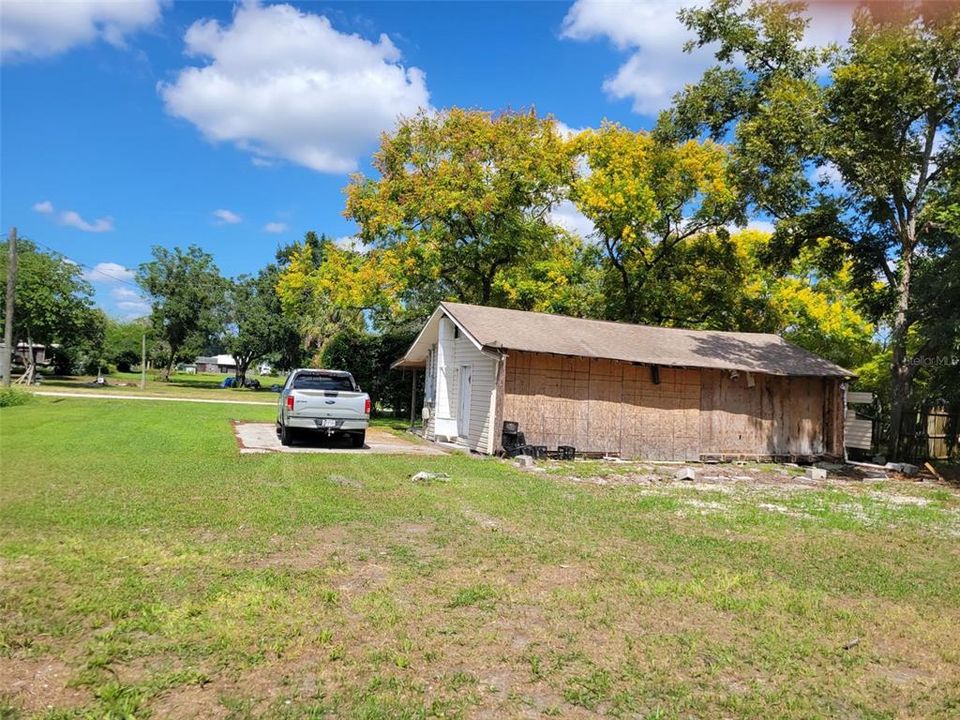 For Sale: $135,000 (2 beds, 1 baths, 1054 Square Feet)