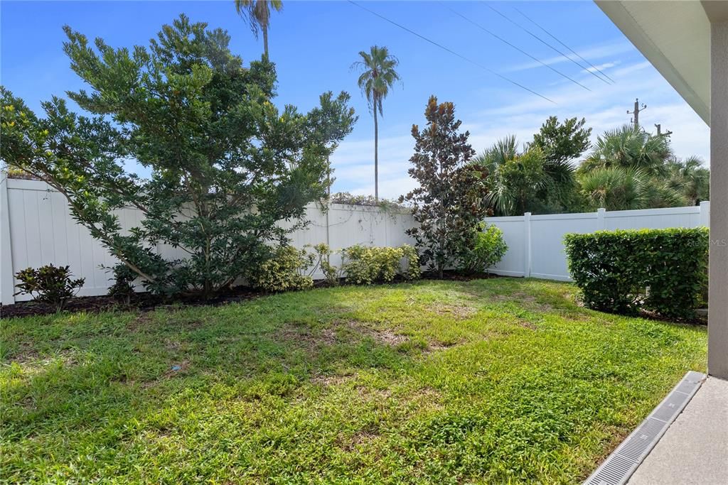 For Rent: $4,350 (5 beds, 3 baths, 2959 Square Feet)