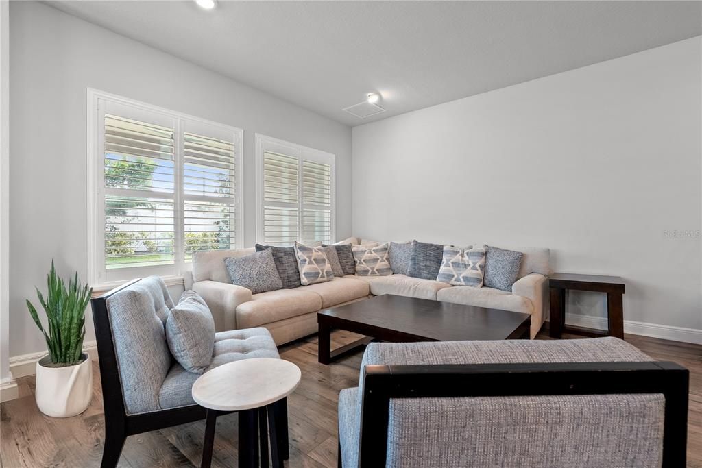 For Rent: $4,350 (5 beds, 3 baths, 2959 Square Feet)