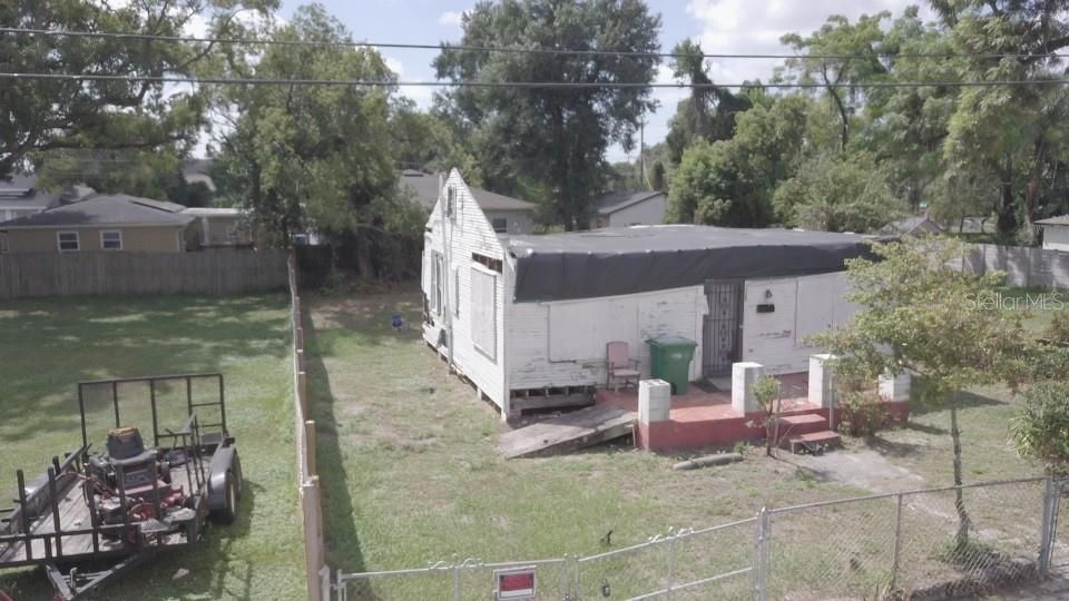 待售: $155,000 (2 贝兹, 1 浴室, 1176 平方英尺)